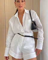Conjunto Com Botão e Bolsos Victória - Branco / P